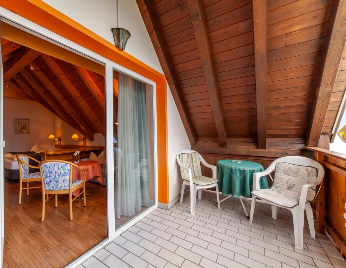 Fruehstuecks-Hotel Olympia Tirolo Exterior photo