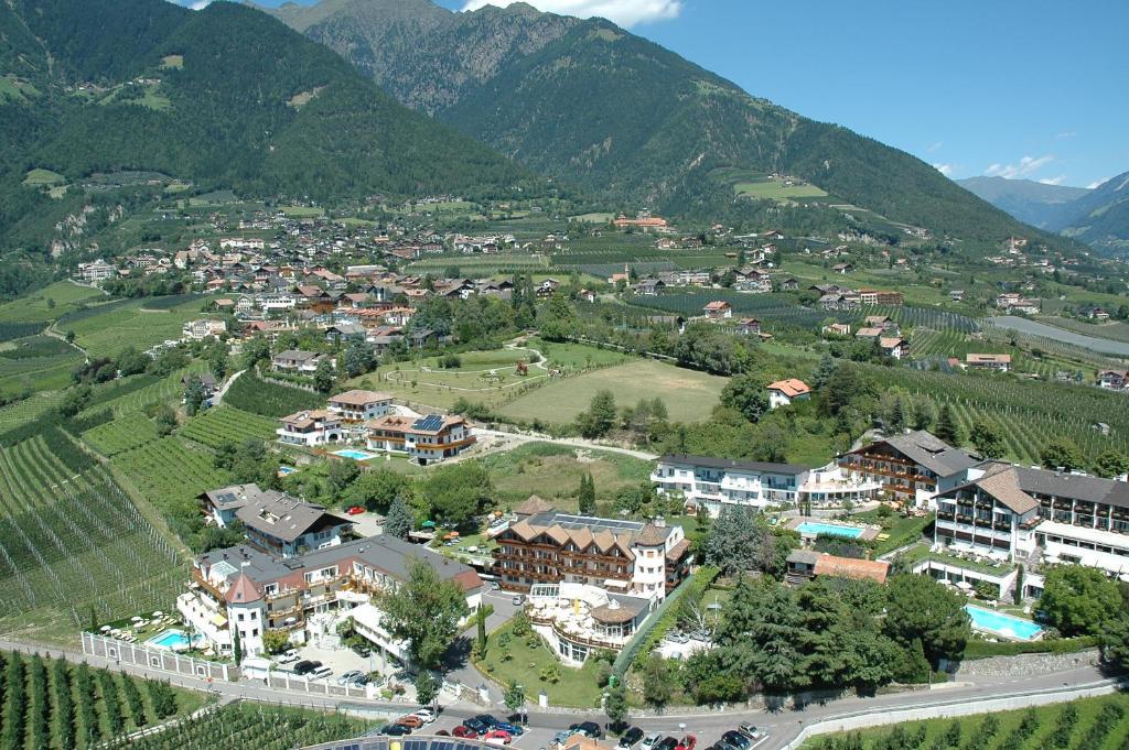 Fruehstuecks-Hotel Olympia Tirolo Exterior photo